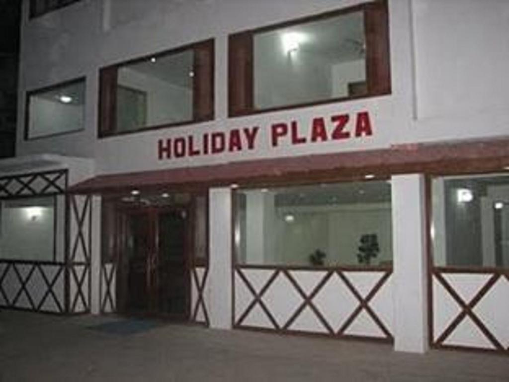 Holiday Plaza Hotell Srīnagar Eksteriør bilde
